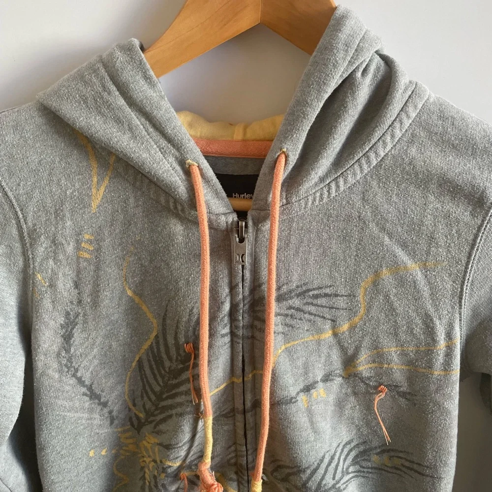 Hurley zip up hoodie - Picture 4 of 10